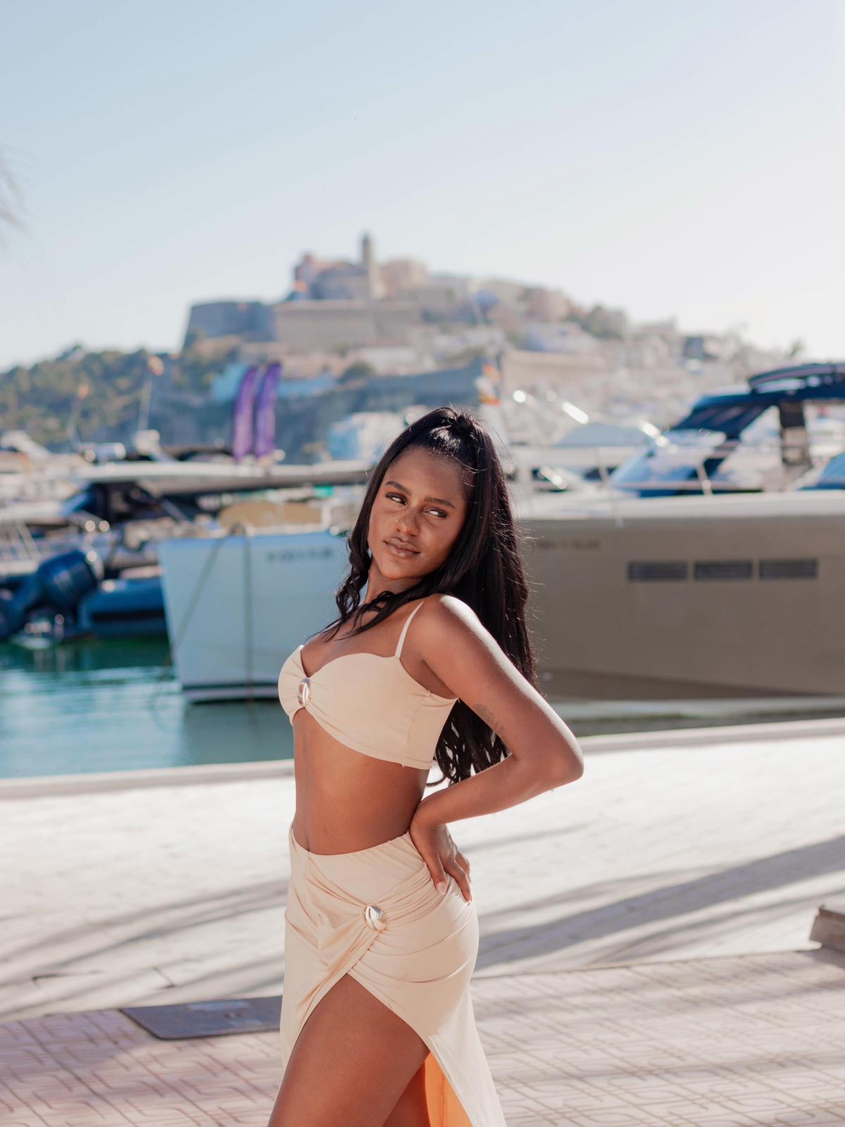 Escort - KAREN - Ibiza Tops